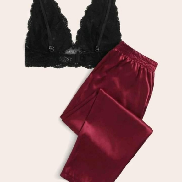 Lace bralette with satin pants - Picture 2 of 2